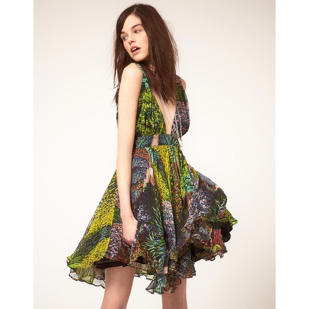 Stolen girlfriend’s club acid doll dress NWt